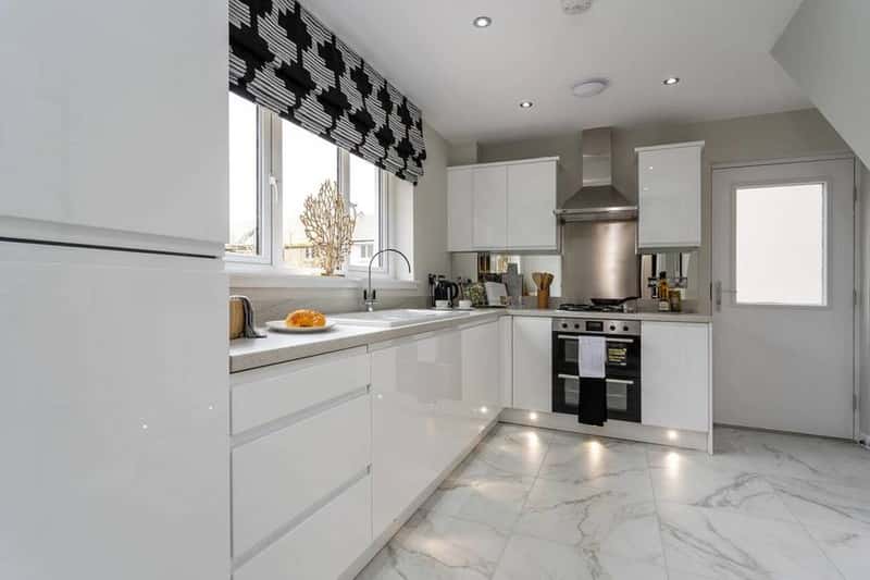 The Almond - Image 7