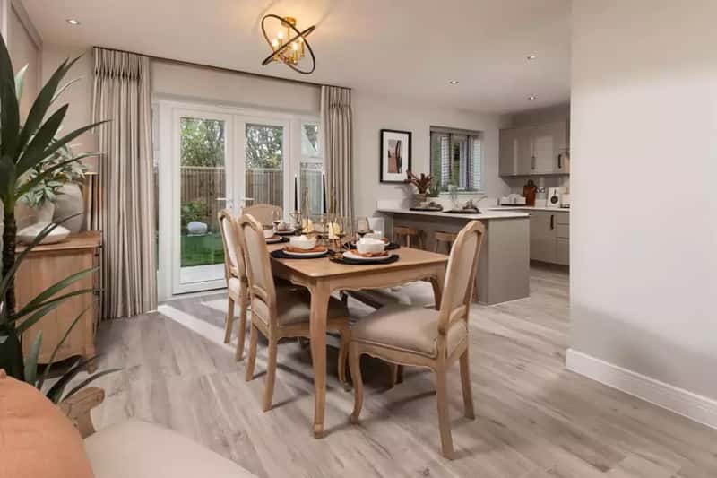 Victoria Gate - Image 17