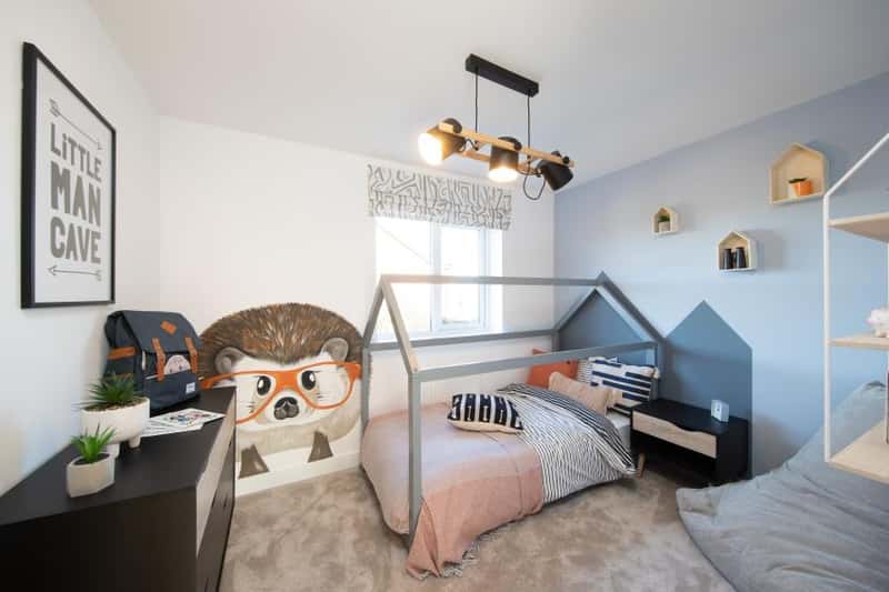 Weaver Green - Image 12