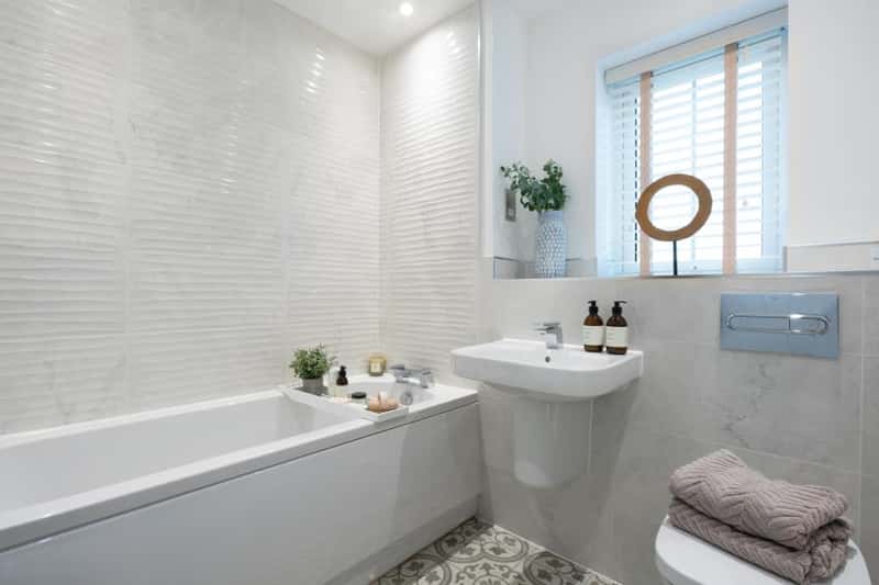 Weavers Fields - Image 15