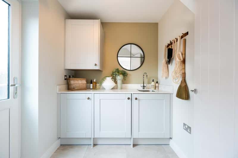 Weavers Fields - Image 9