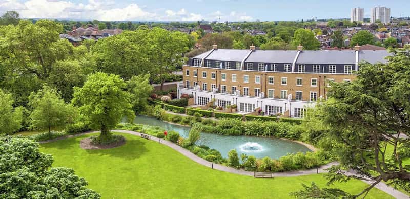 Fitzroy Gate - Image 1