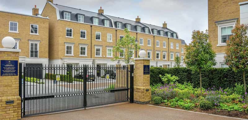 Fitzroy Gate - Image 9