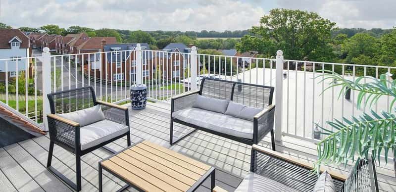 Hollyfields - Image 18