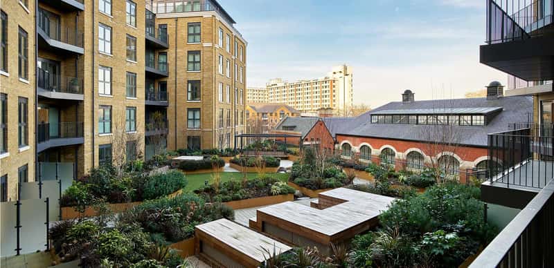 Royal Exchange - Image 1