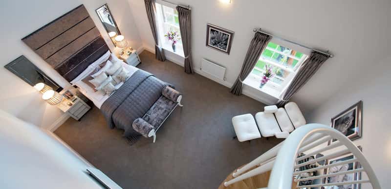 The Avenue - Image 4