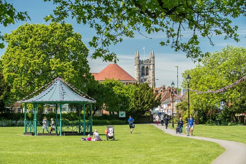 Birchwood, Farnham, Surrey - Image 10