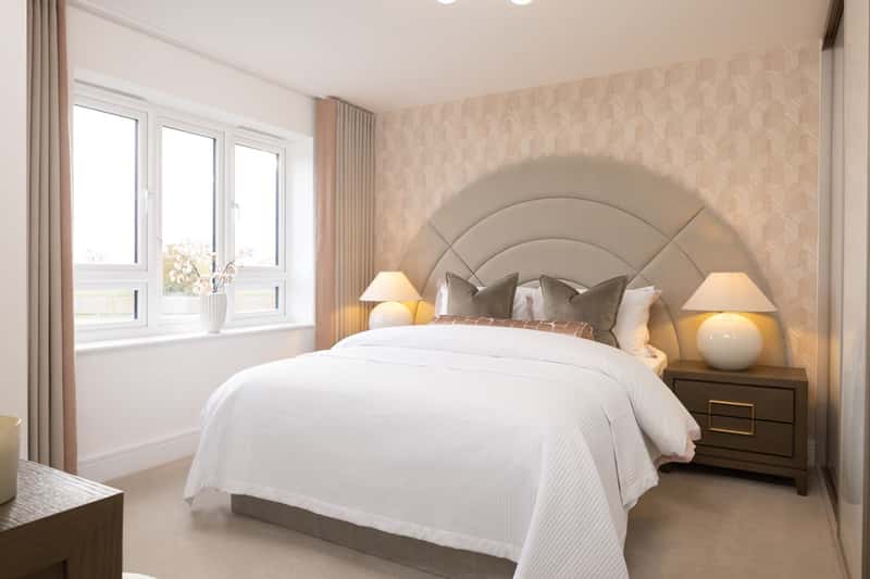 Furzefield (Mowbray Village), Horsham, West Sussex - Image 6