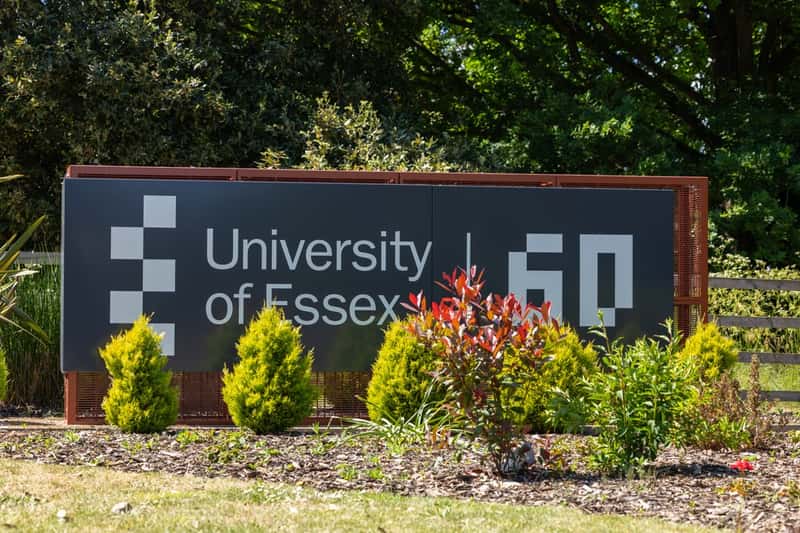 Wivenhoe Gardens - Image 10