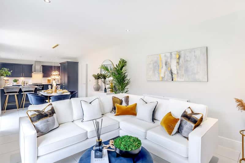 Cathedral View - Image 19