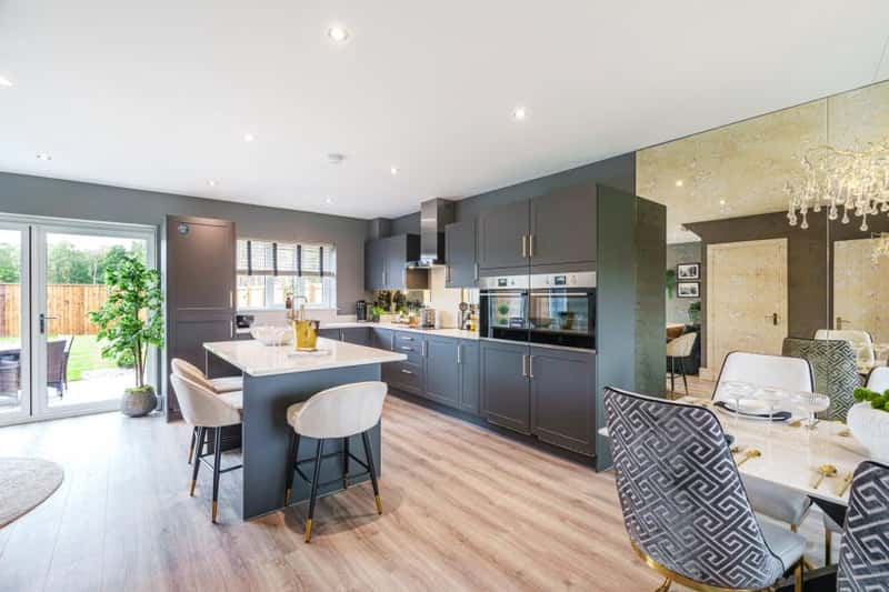 Manor Grove - Image 14