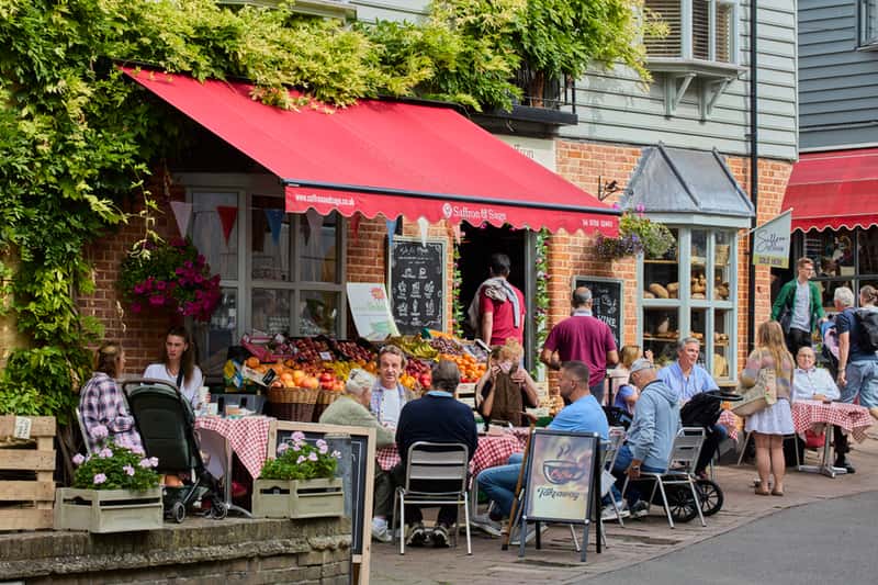 Amber Mews - Image 5