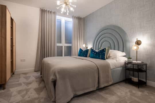 Feature 17 - Image 8