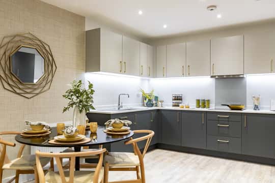 Feature 17 - Image 5