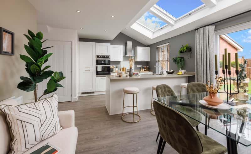 Kingmakers View - Image 4