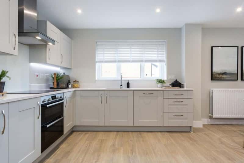 Green Oaks - Image 12