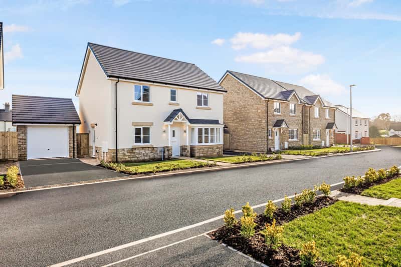 Mill Brook Green - Image 1