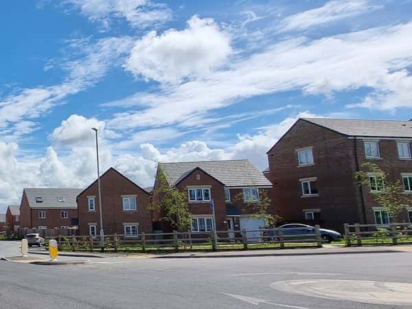 Douglas Gardens - Image 8