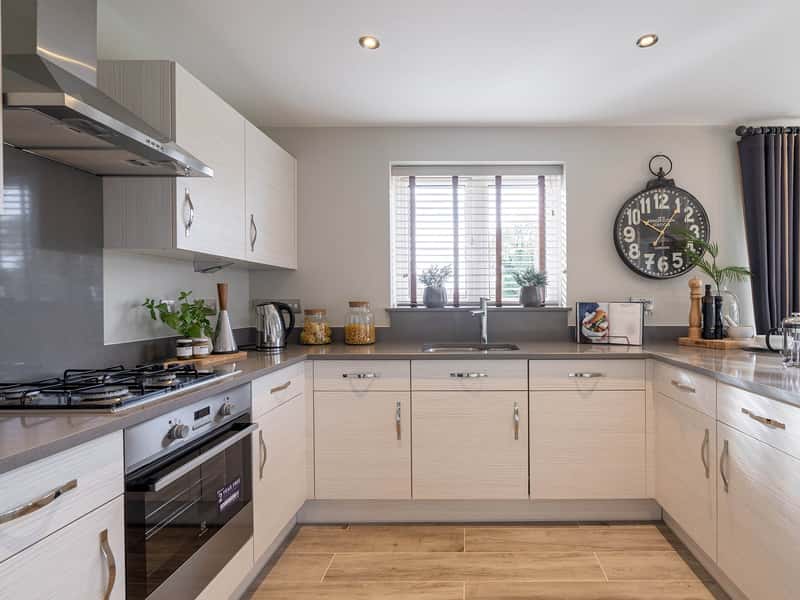 Hampton Green - Image 12