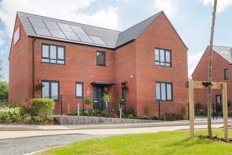 Bronze Park - Image 7