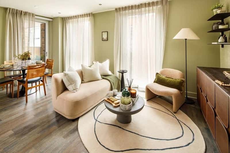 Coronation Square - Image 10