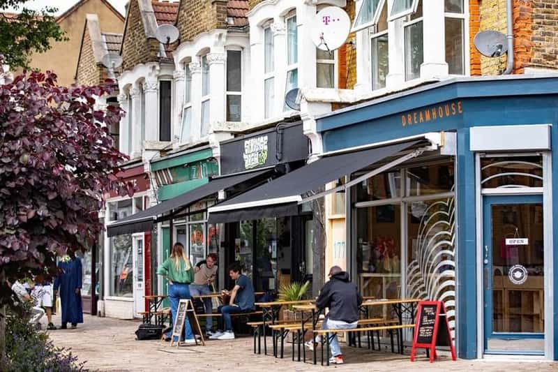 Coronation Square - Image 8