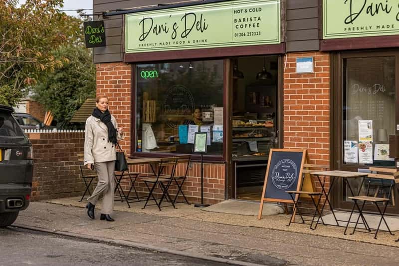 Hartford Green - Image 4