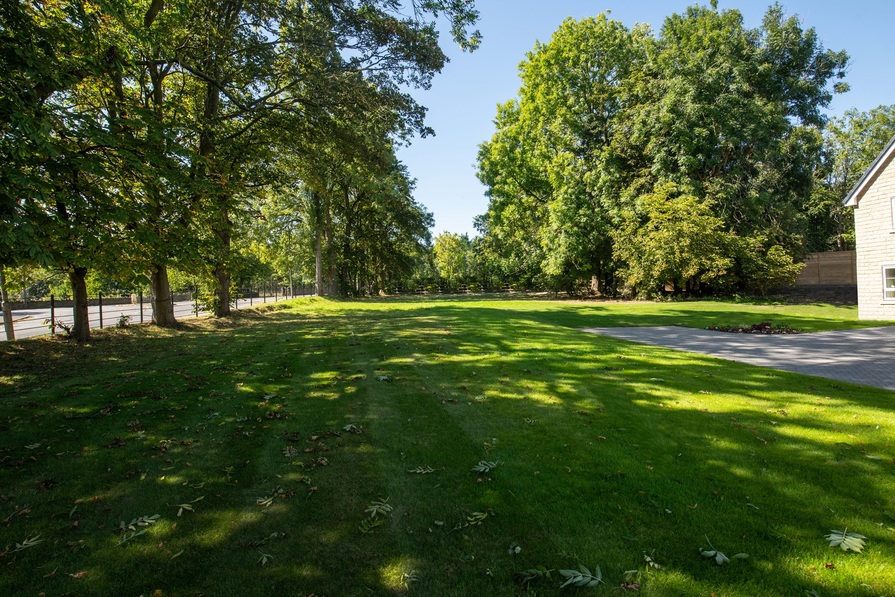 Wadsworth Gardens — photo 9