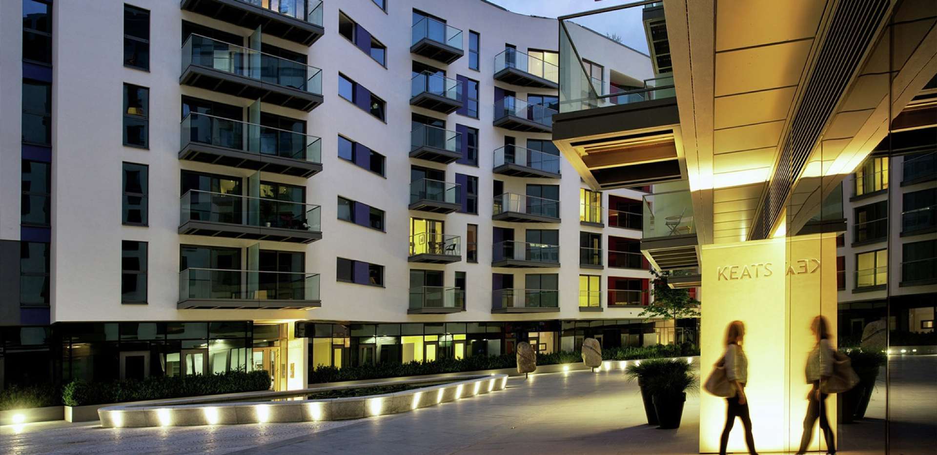 Saffron Square — photo 13