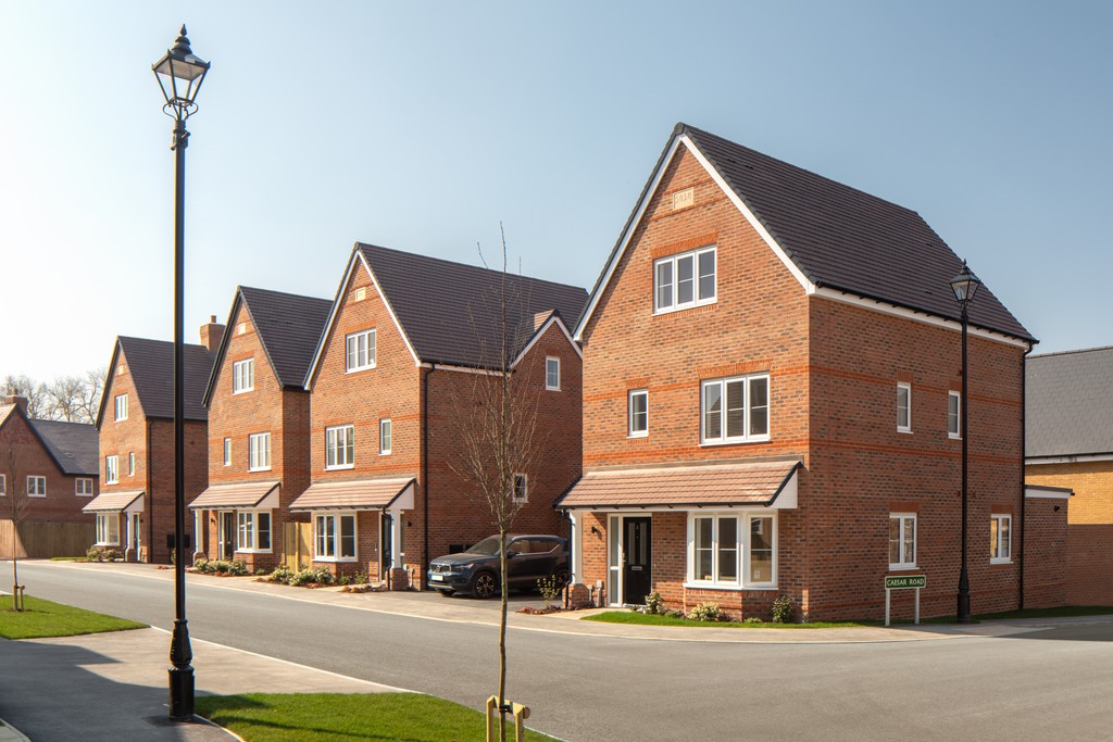 Langley Court, Beckenham, Kent — photo 1