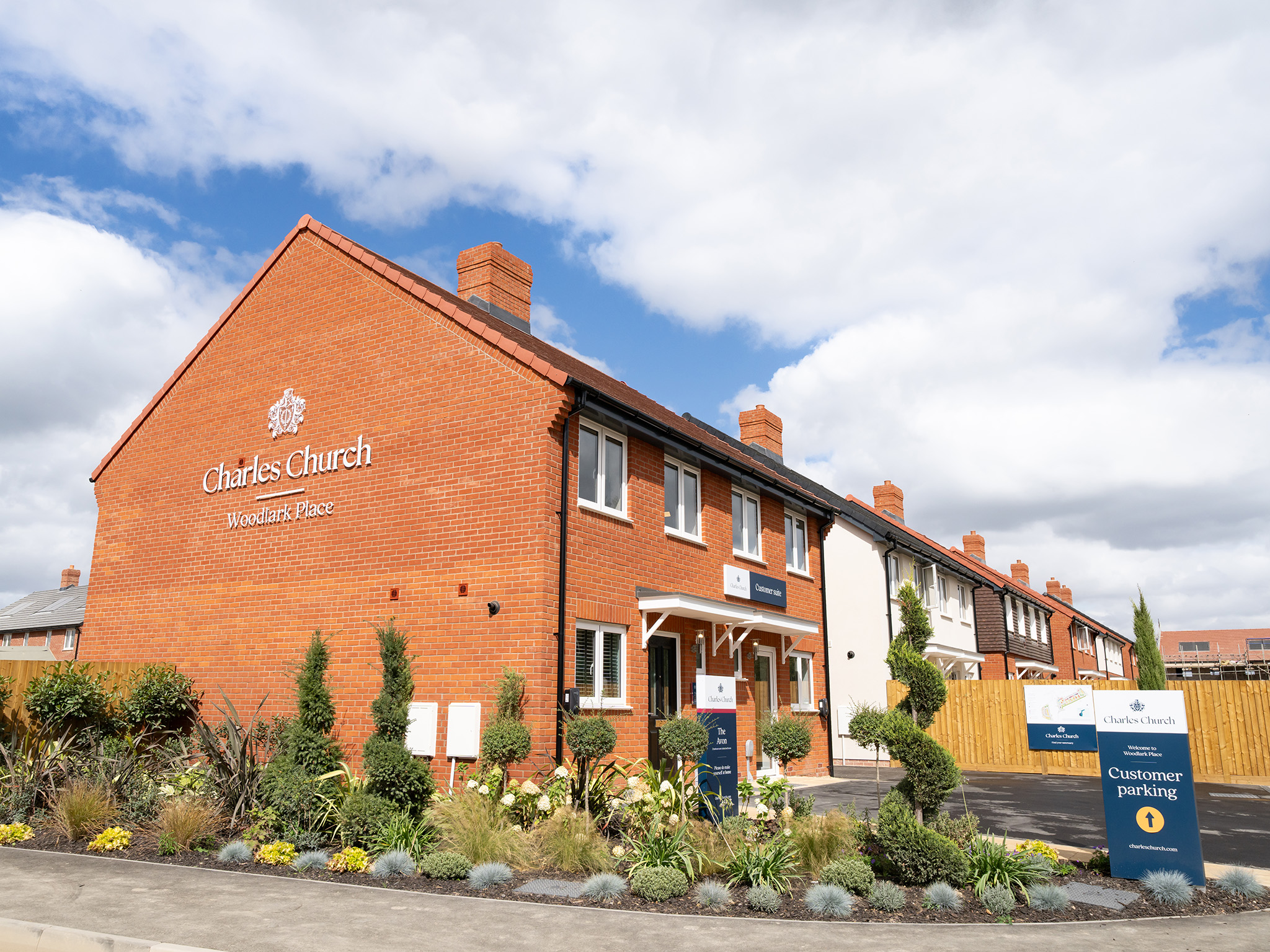 Woodlark Place, Newbury, Berkshire — photo 1
