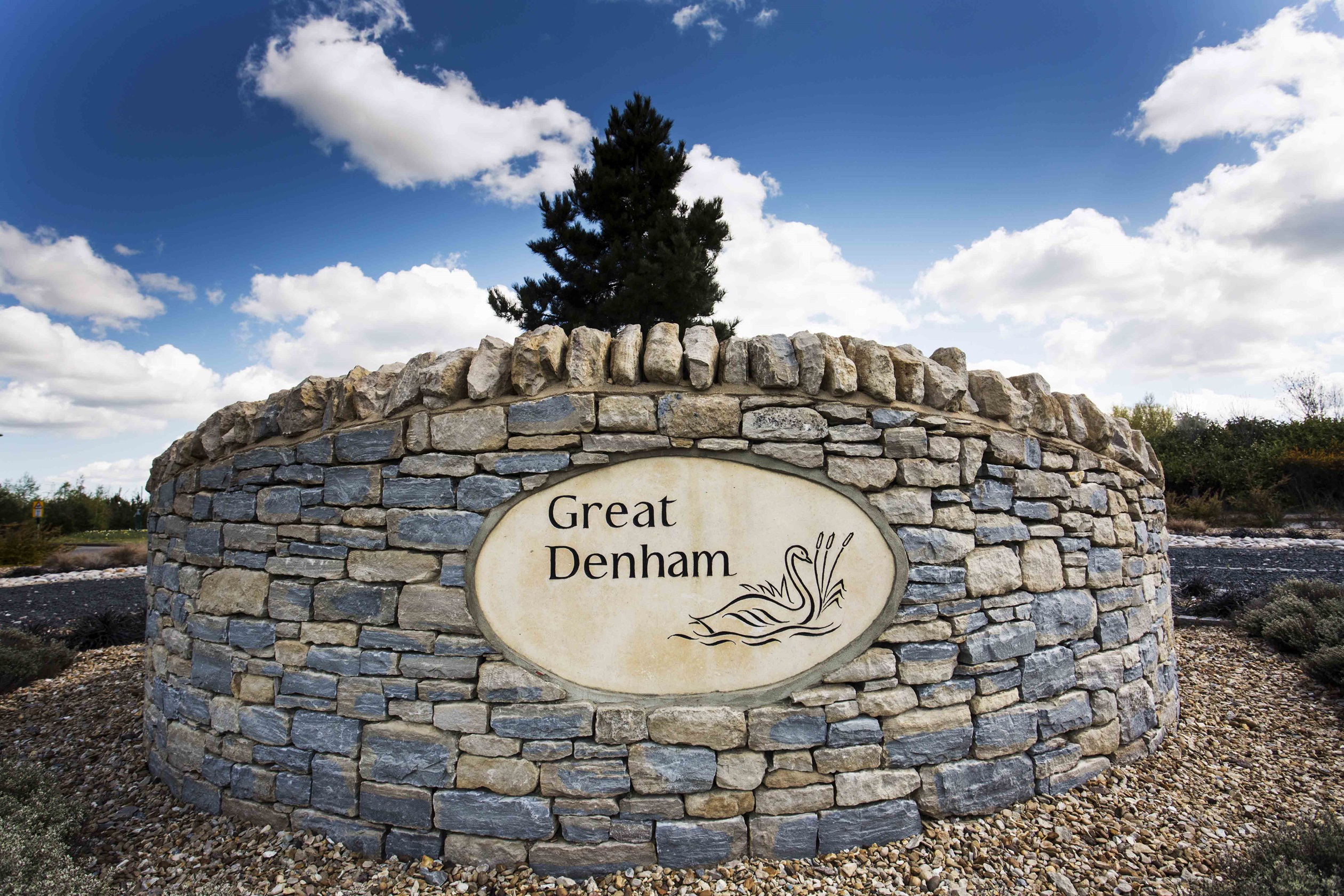 DWH at Great Denham Park — photo 7