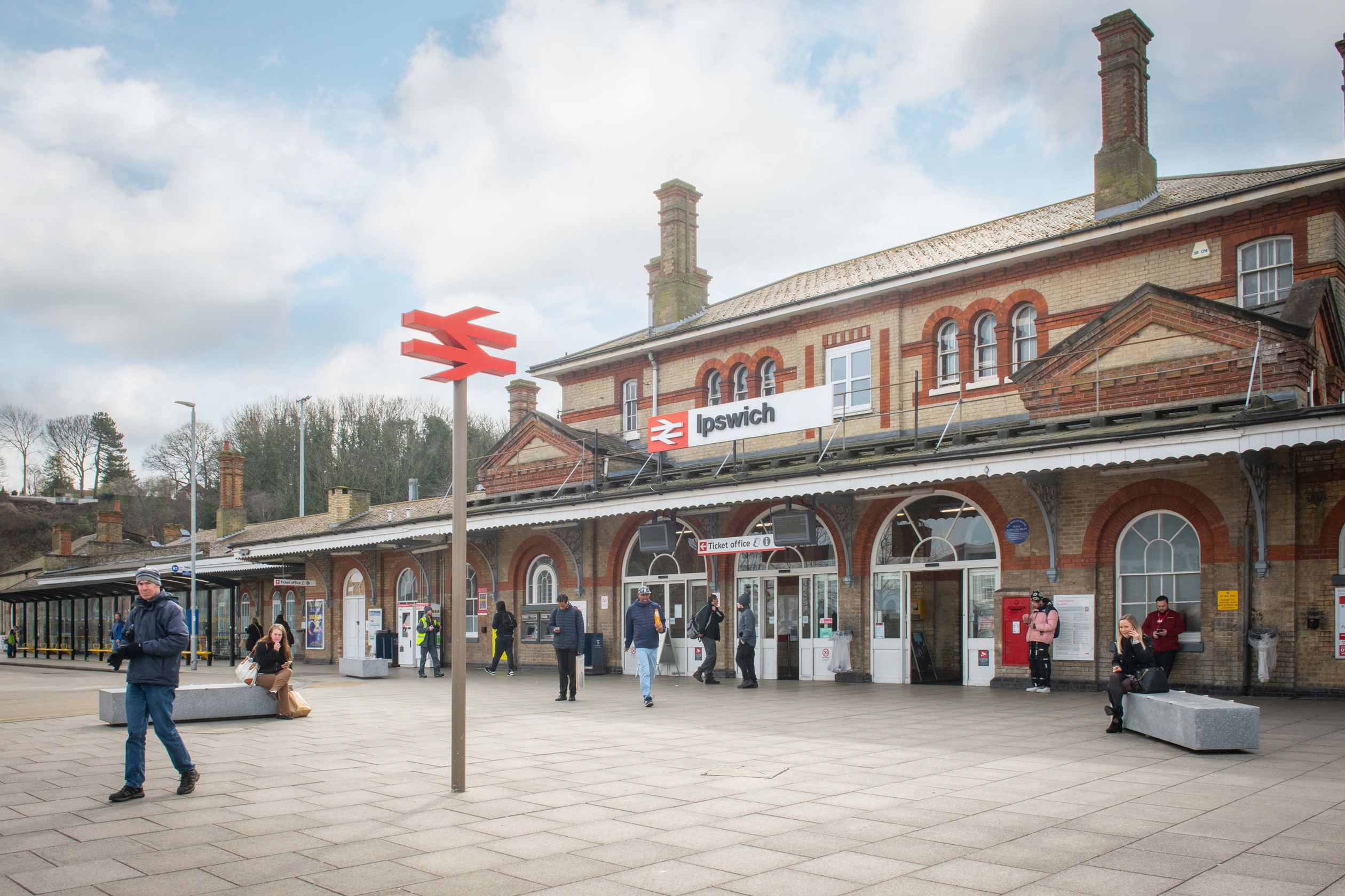 Henley Gate — photo 10