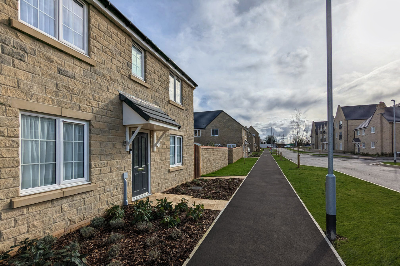 Stamford Gardens — photo 4
