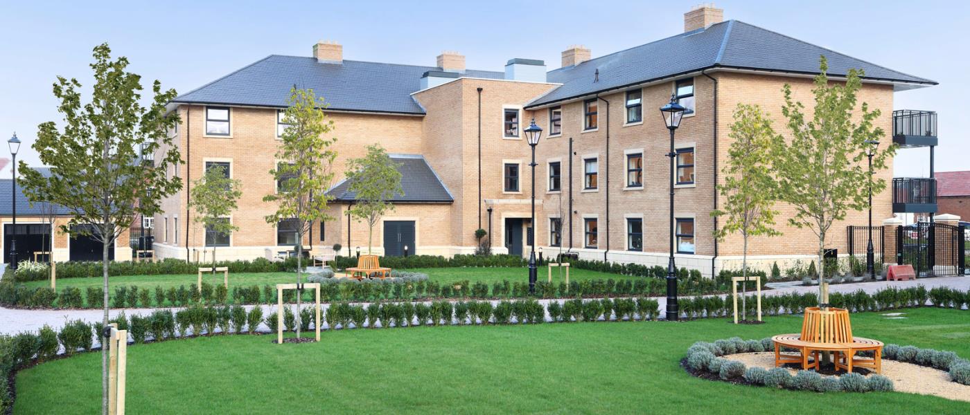 The Courtyard, Woodford Garden Village — photo 3