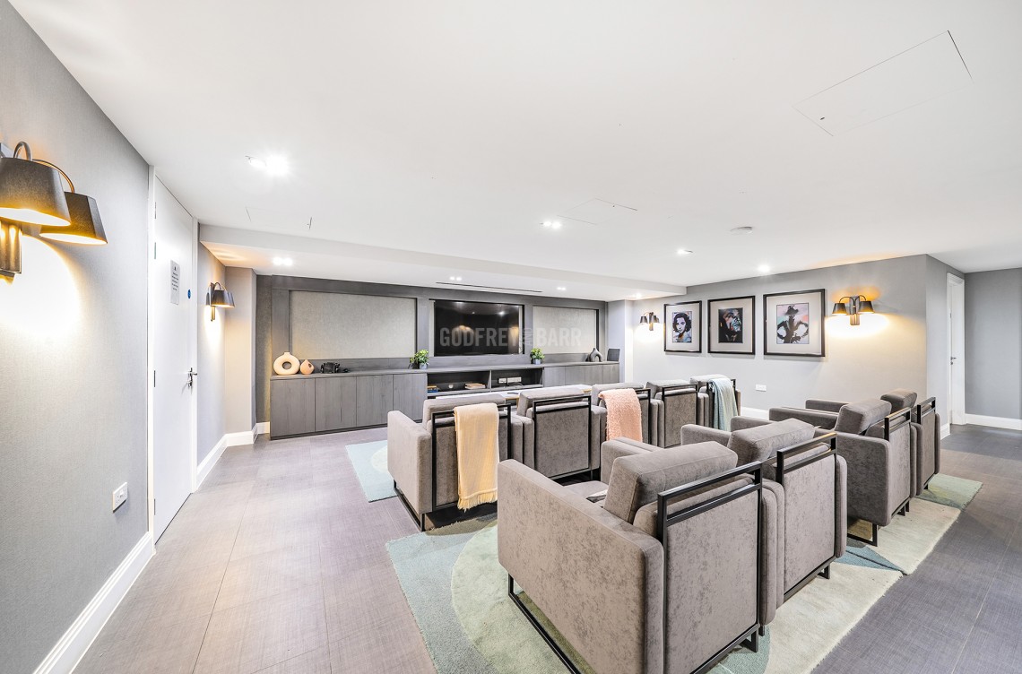 New Burghley House, Mill Hill East - Image 13