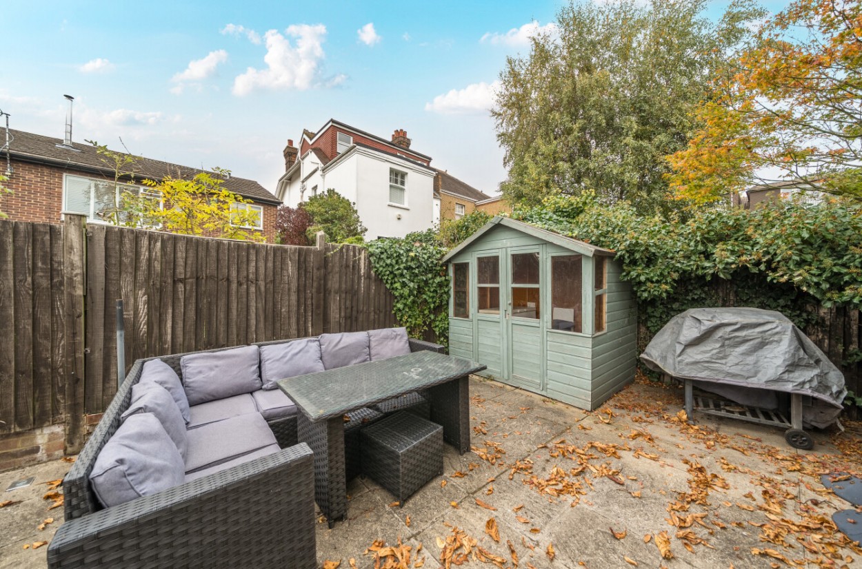 Woodville Road, Barnet - Image 15