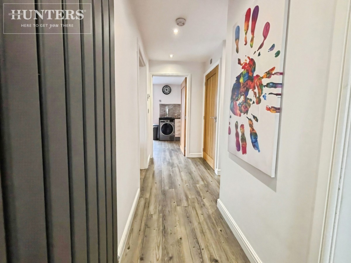 Old Royston Avenue, Barnsley - Image 6