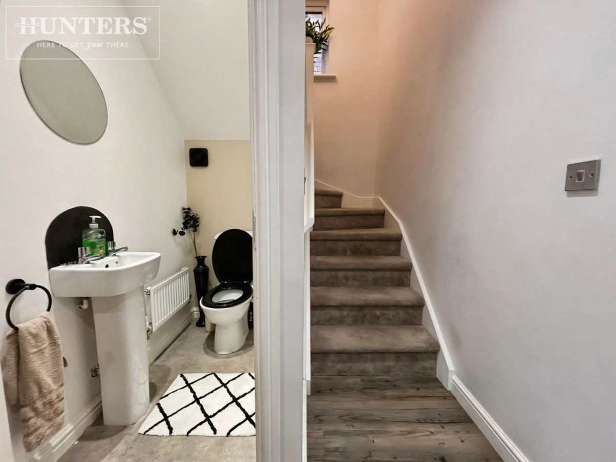 Old Royston Avenue, Barnsley - Image 14