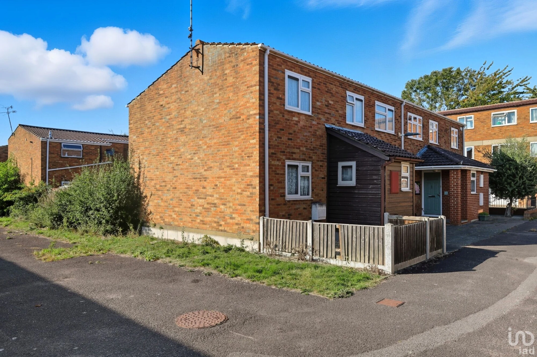 Piercys, Basildon - Image 3