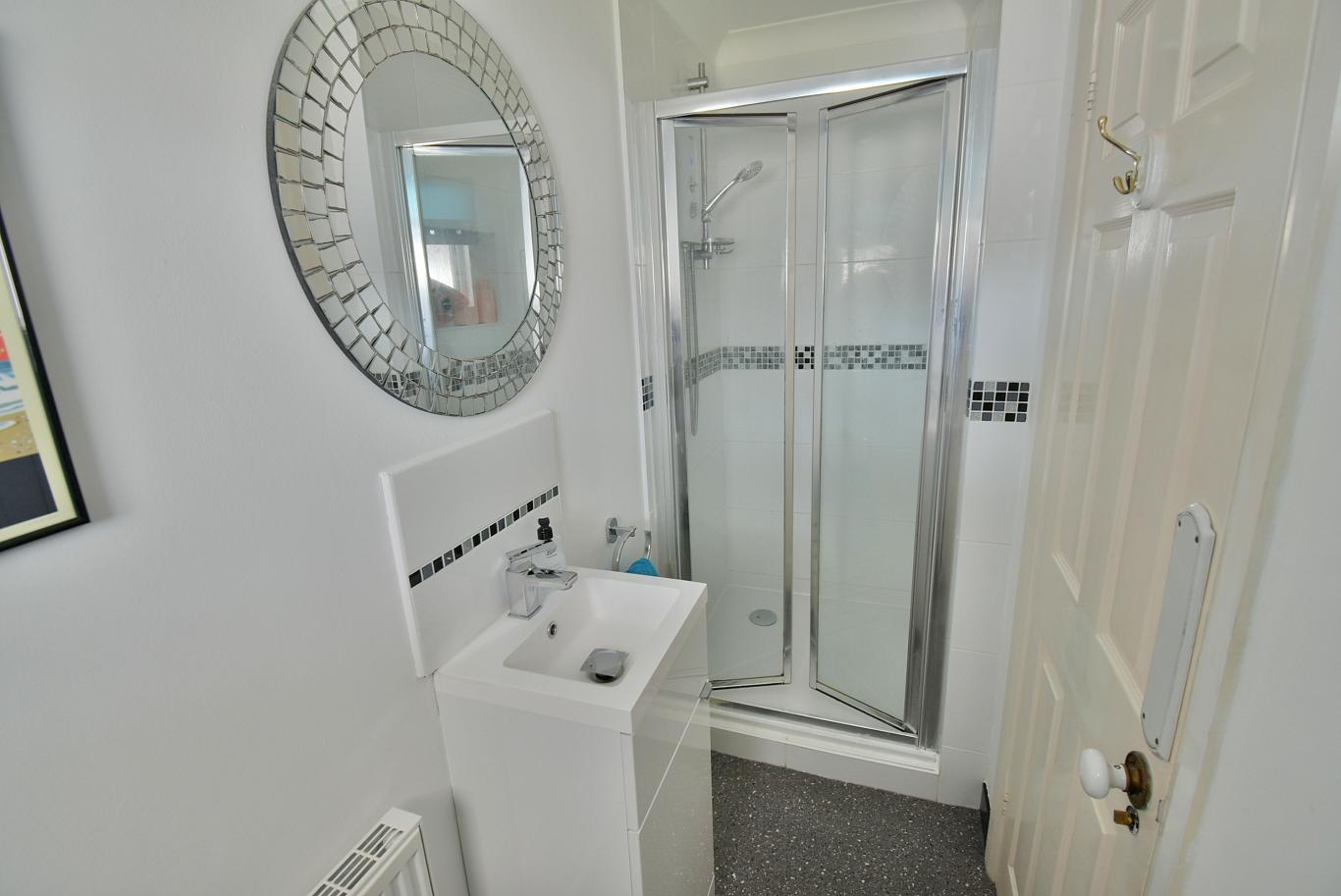 Eleanor Drive, Bearwood - Image 7