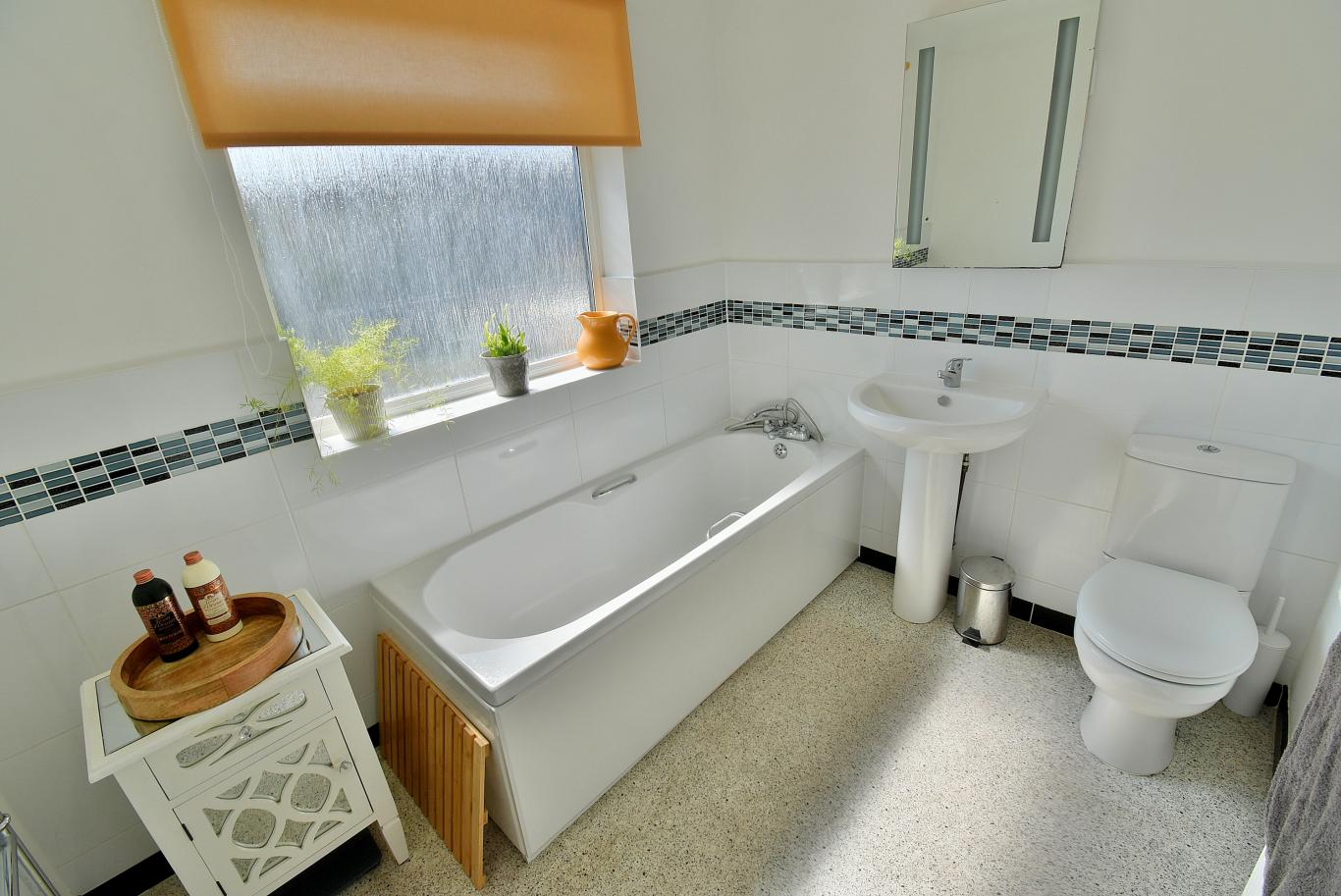 Eleanor Drive, Bearwood - Image 13