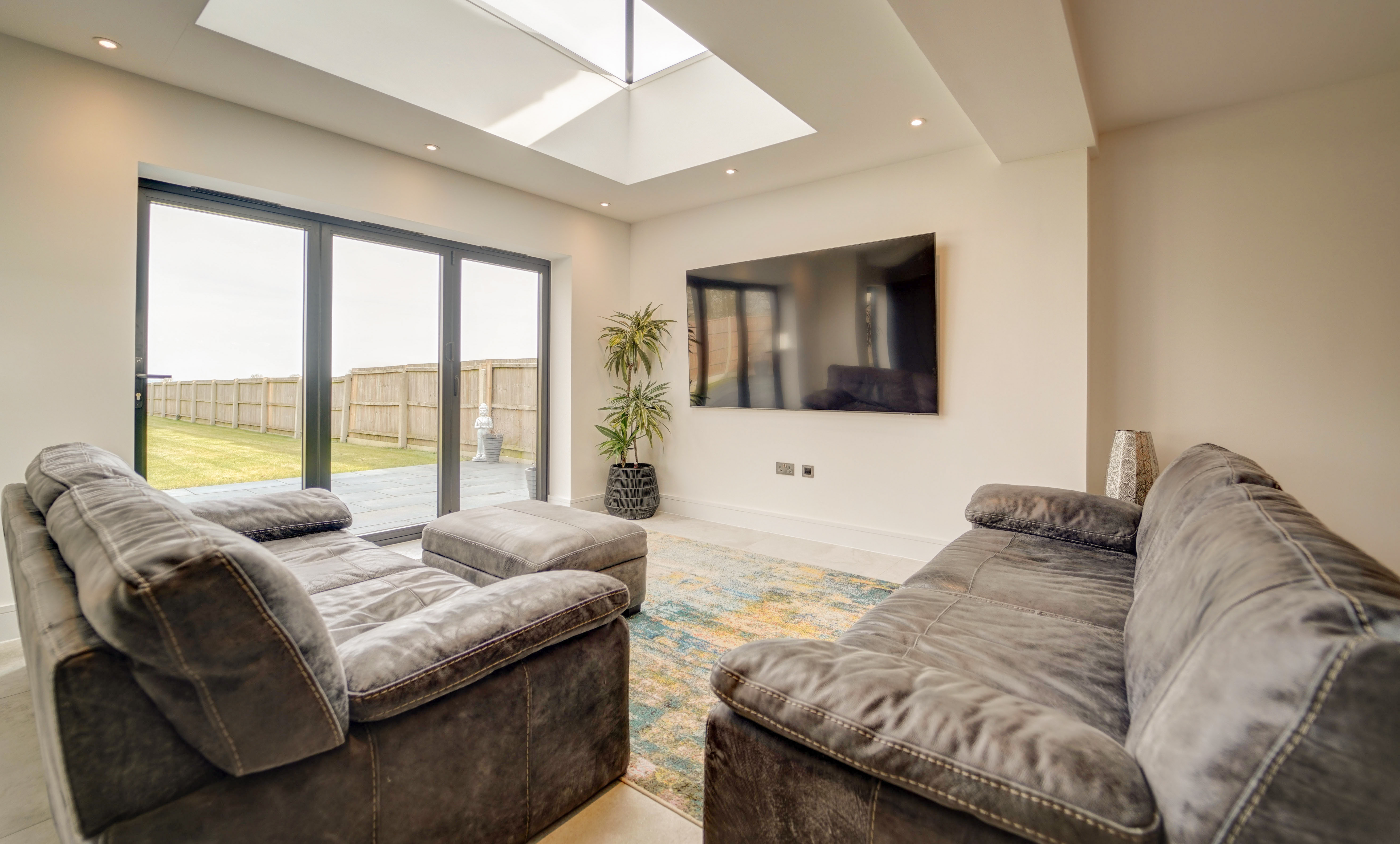 Shefford Road, Meppershall - Image 6