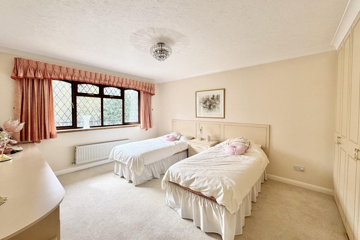 Ross Glades, Bournemouth - Image 15