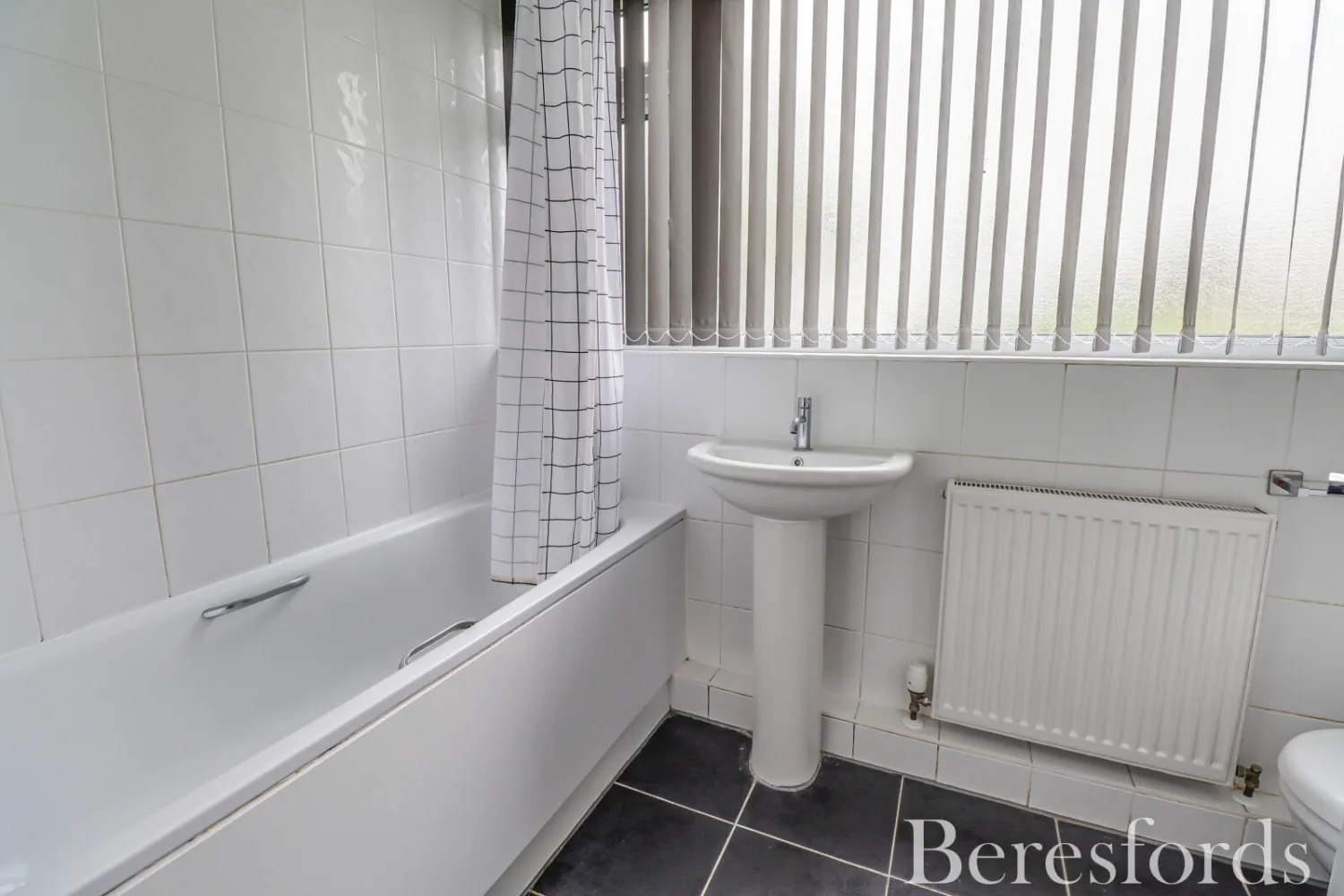 London Road, Brentwood - Image 9