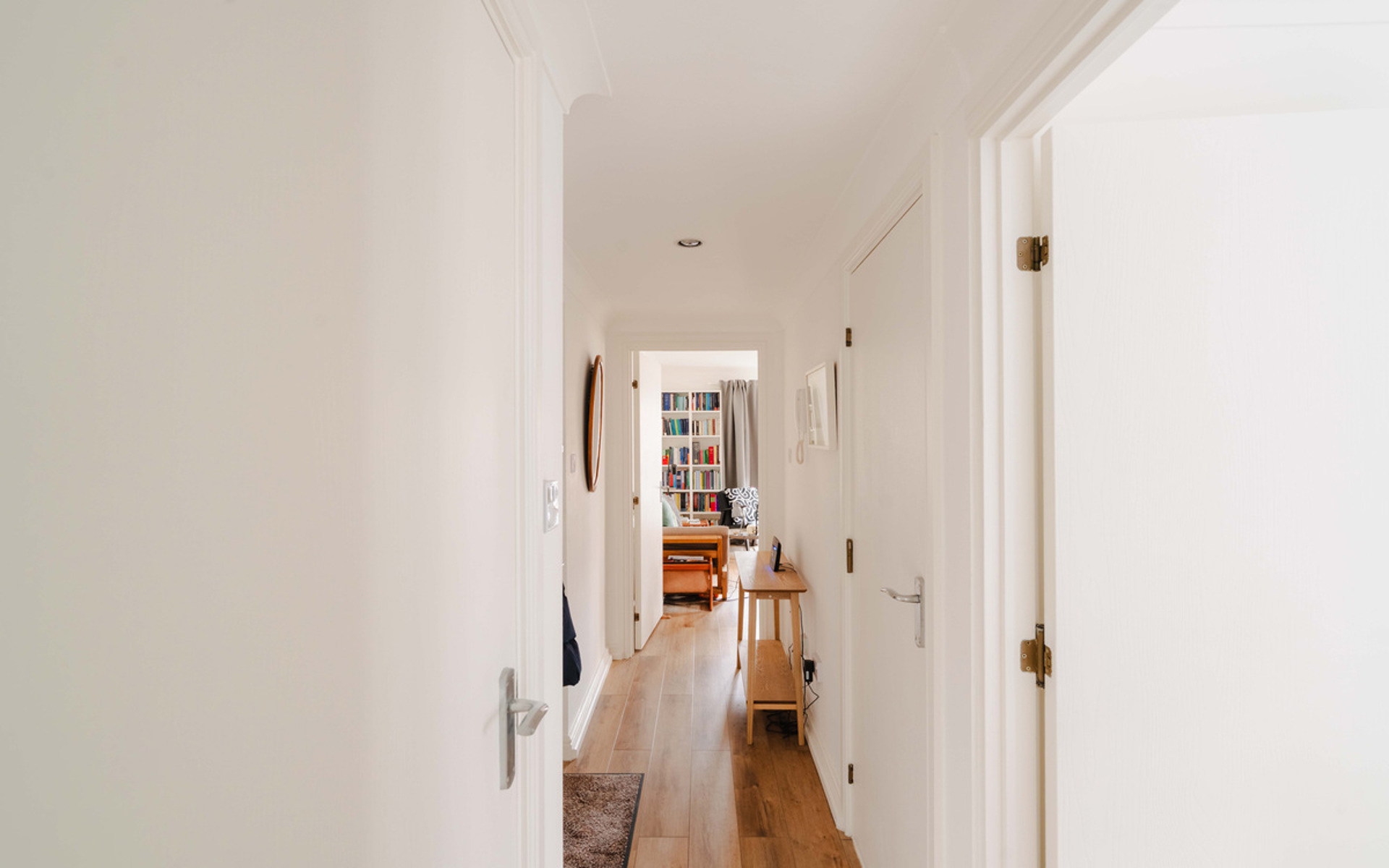 Ferrymans Court, Central Bristol - Image 8