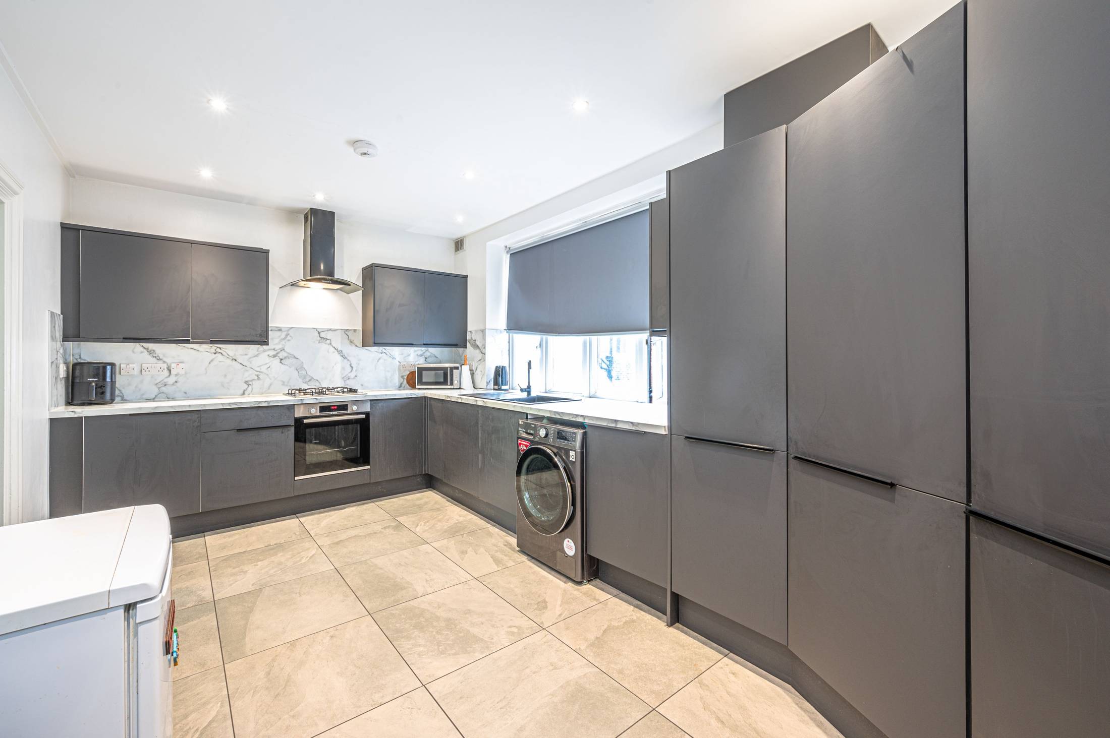 Palace Court, Hampstead - Image 3