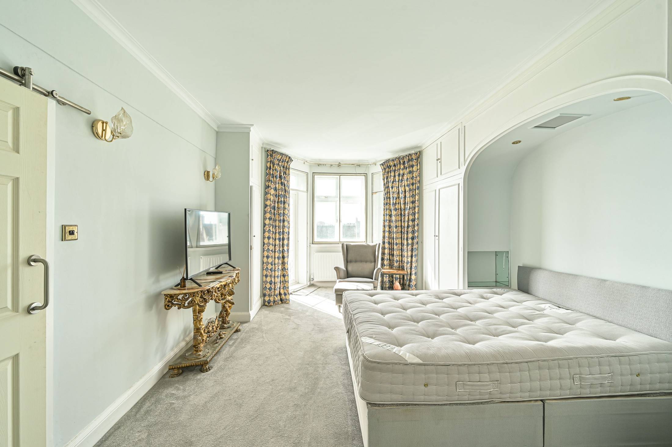 Palace Court, Hampstead - Image 7