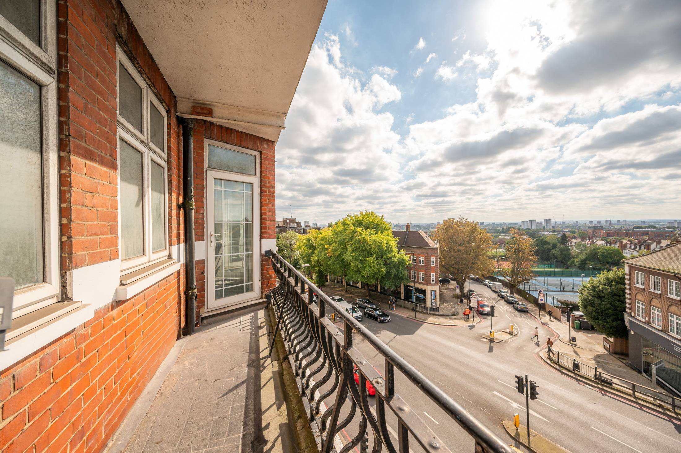Palace Court, Hampstead - Image 12