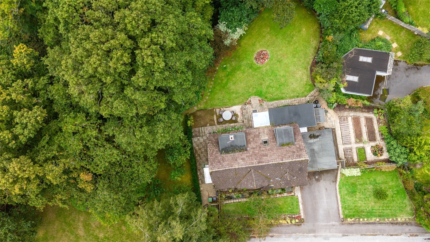 Park Homer Drive, Colehill - Image 3